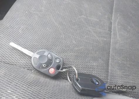 2014 Ford Focus Se z USA, uszkodzony, nr VIN 1FADP3F22EL141428